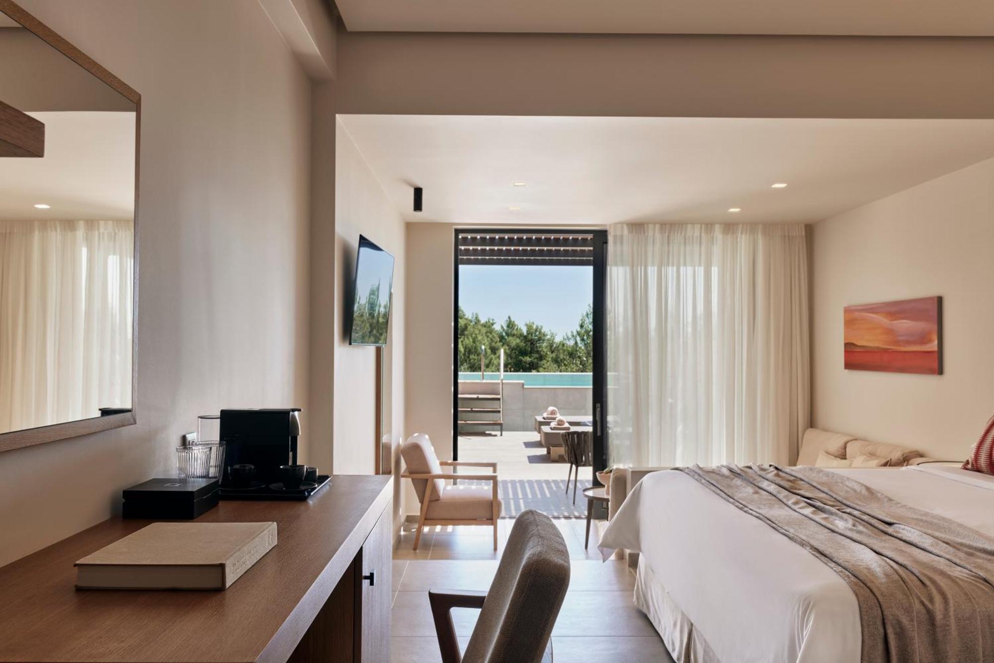 Celestial All Suites Afrato Quarto foto