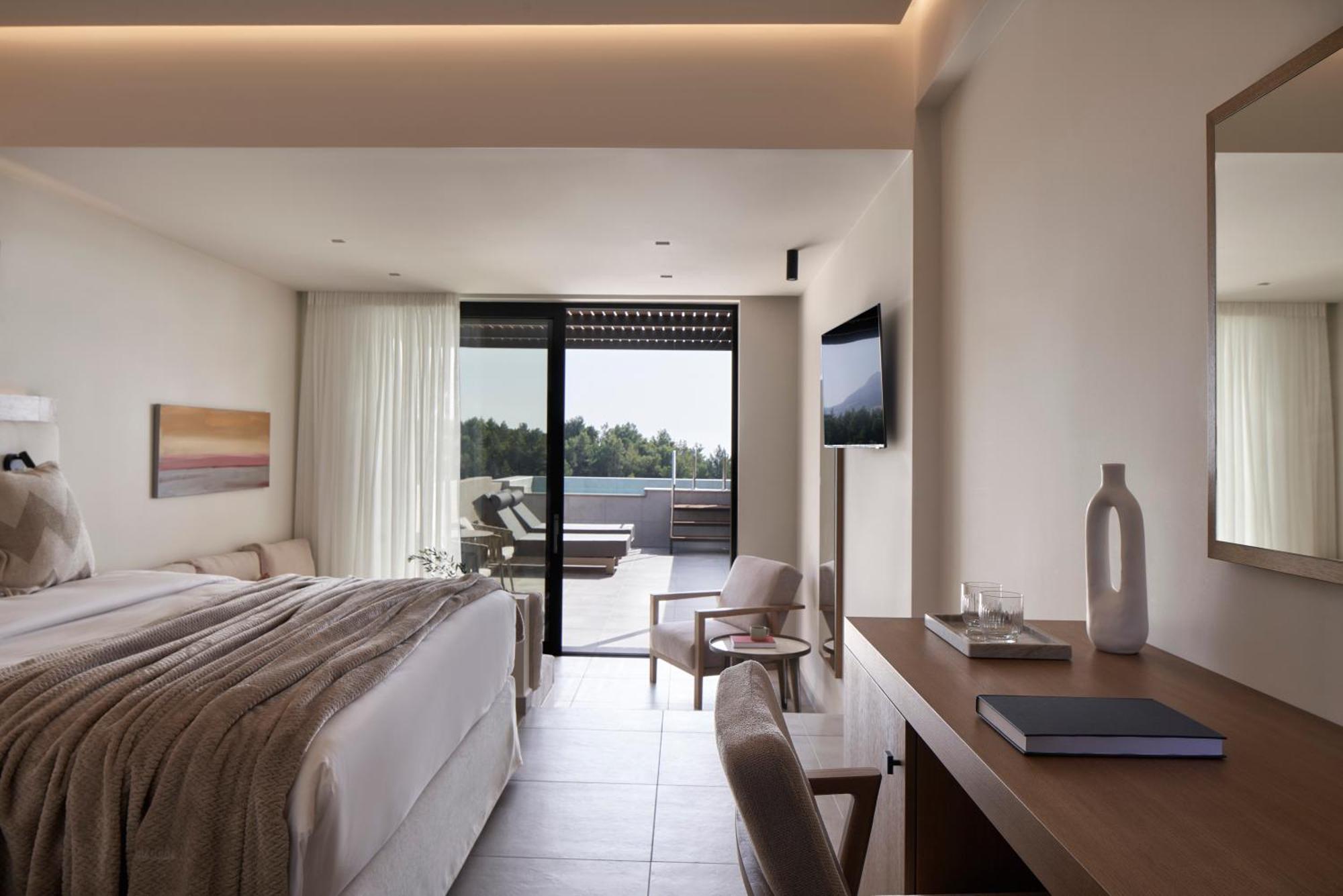 Celestial All Suites Afrato Quarto foto